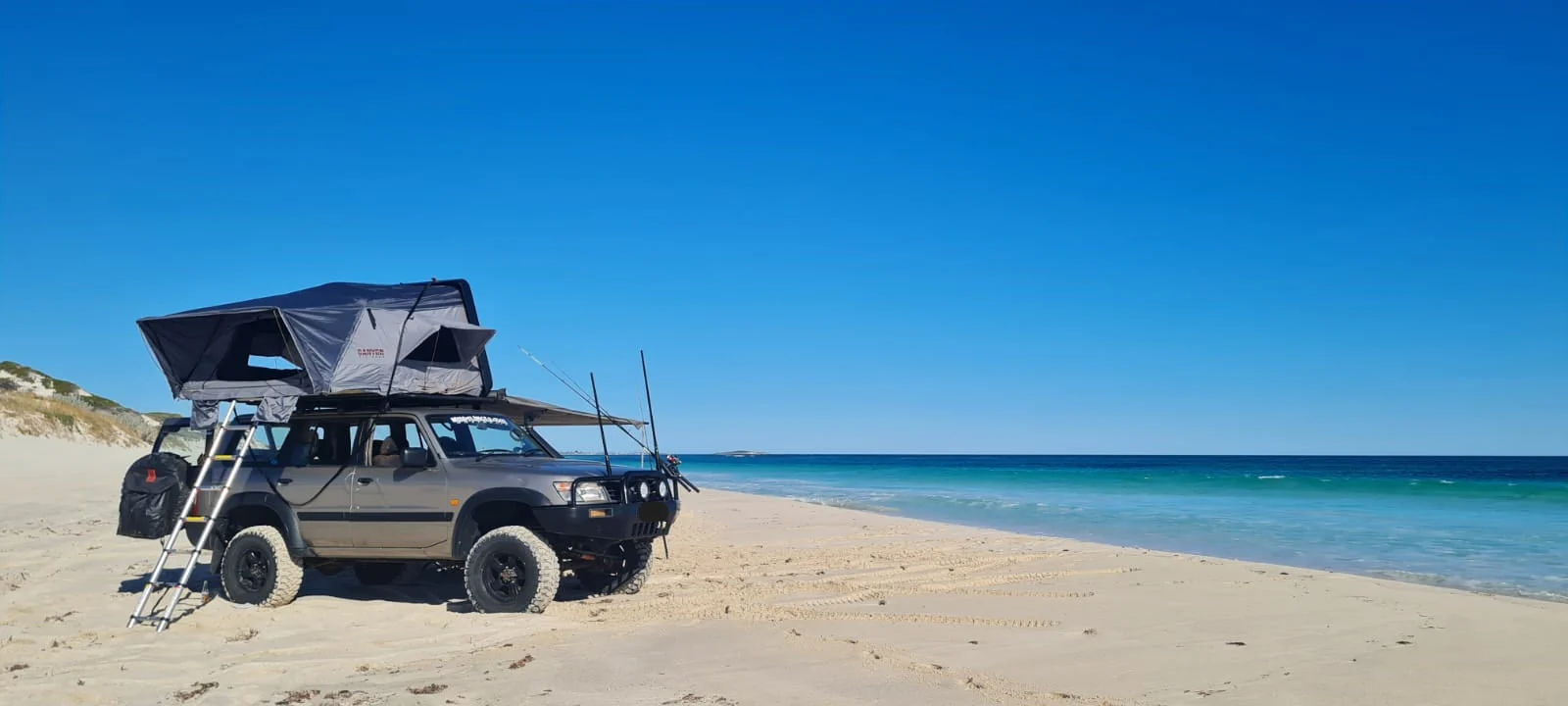 Rooftop/ Tubrack/ Rollercover Package - 2 Person Hard Shell Tent - Image 11