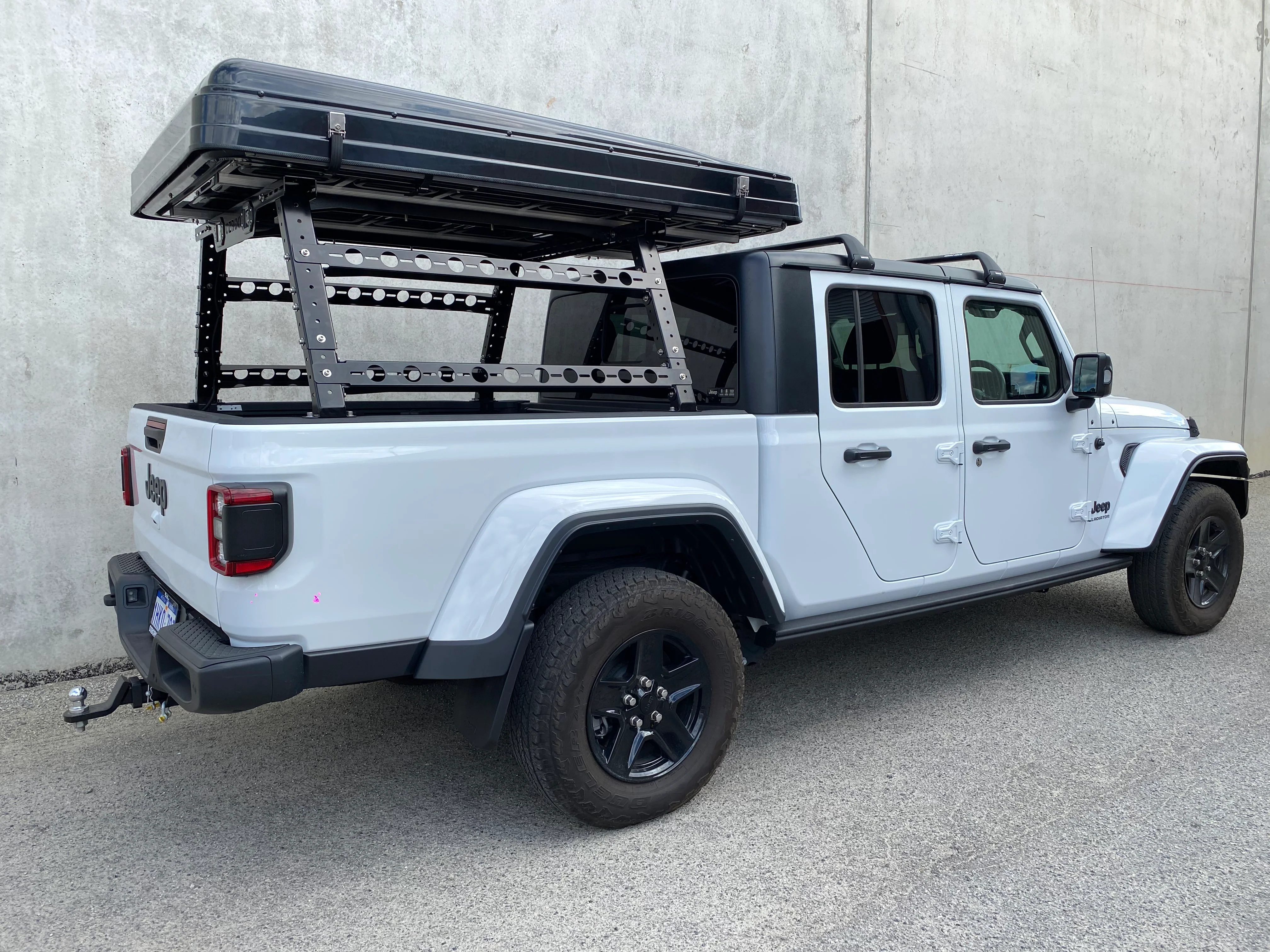 Rooftop Tent & Tubrack Package - 4 Person Hard Shell Tent (ABS Shell) - Image 9